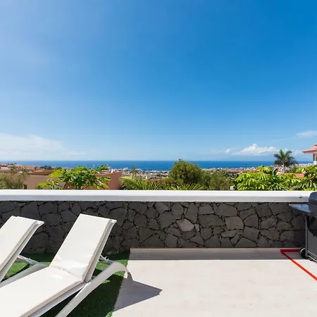 Luxury White With Sea View, Heated Pool 빌라