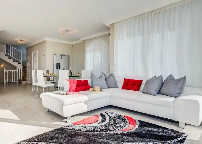 Luxury White With Sea View, Heated Pool 빌라
