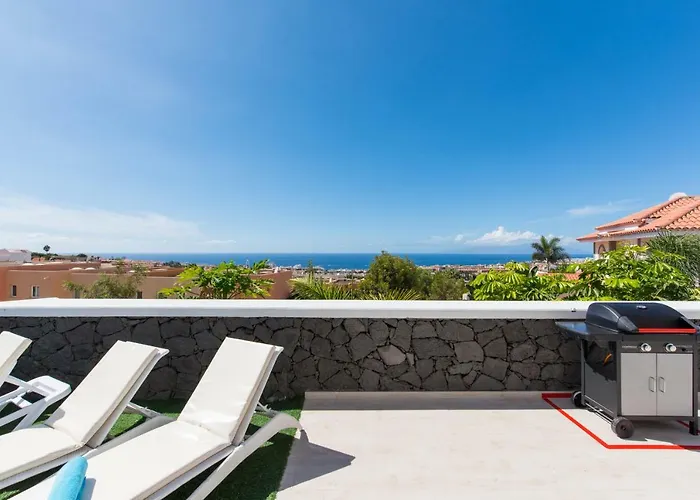 Luxury White With Sea View, Heated Pool 빌라