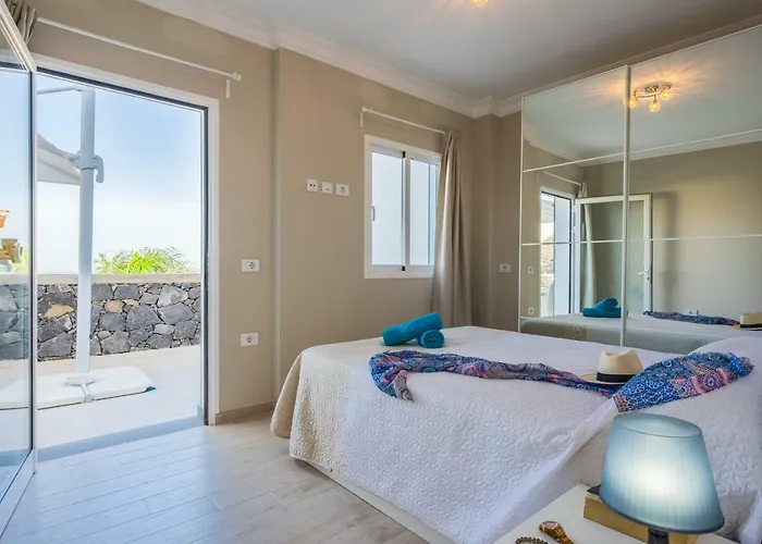 Luxury White With Sea View, Heated Pool 빌라 *
