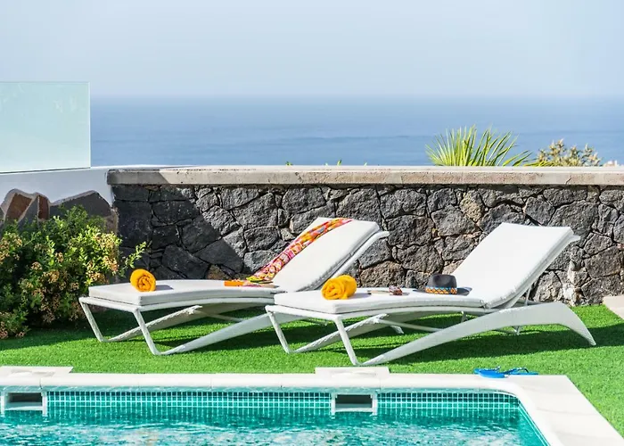 Luxury White With Sea View, Heated Pool 빌라